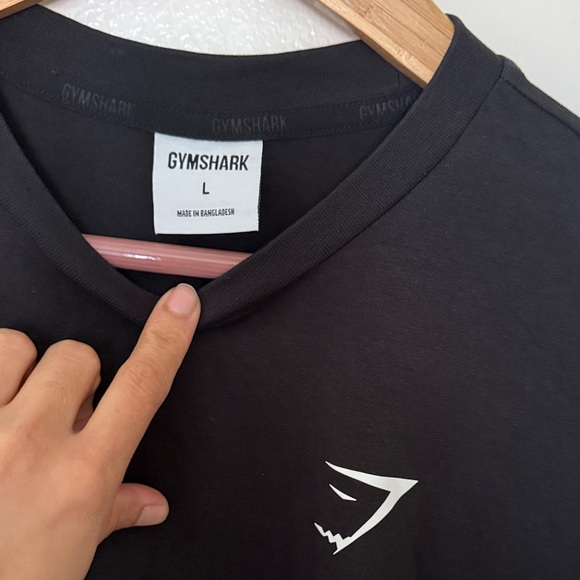 Gymshark Black Short Sleeve Tee - Picture 6 of 7
